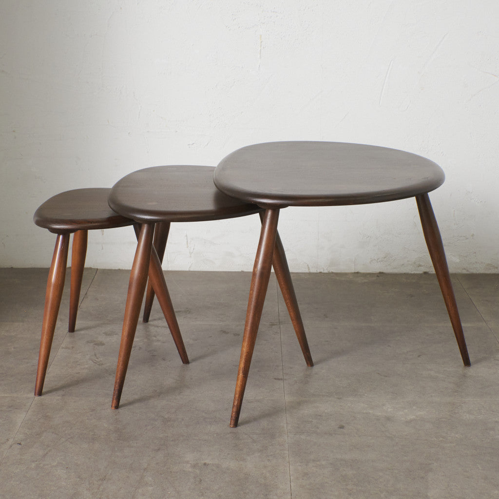 アーコール　ネストテーブル　Mサイズ単品　無垢材　イギリス　ヴィンテージ イギリス アーコール社 ercol ネストテーブル そ10-3
