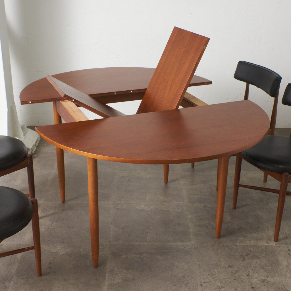 英国ヴィンテージ ラウンドダイニングテーブル