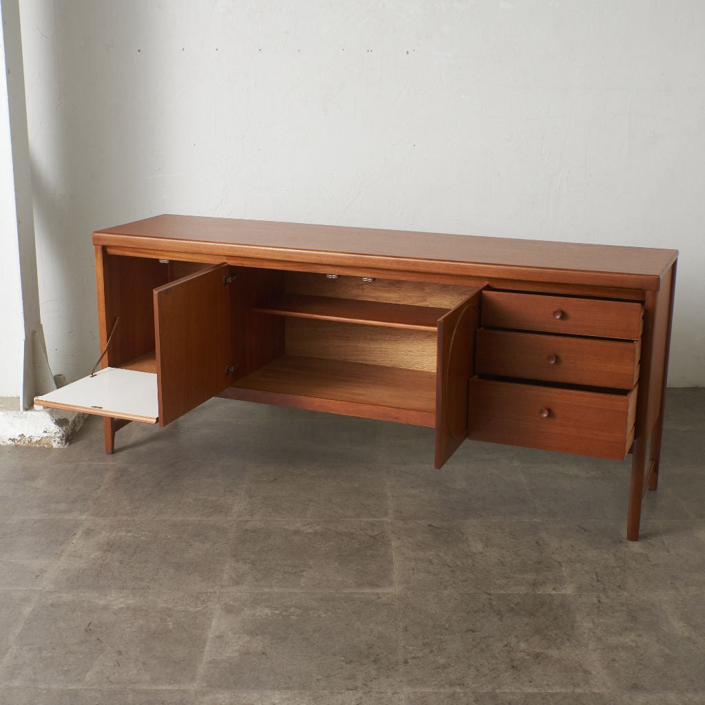 ヴィンテージ サークルサイドボード