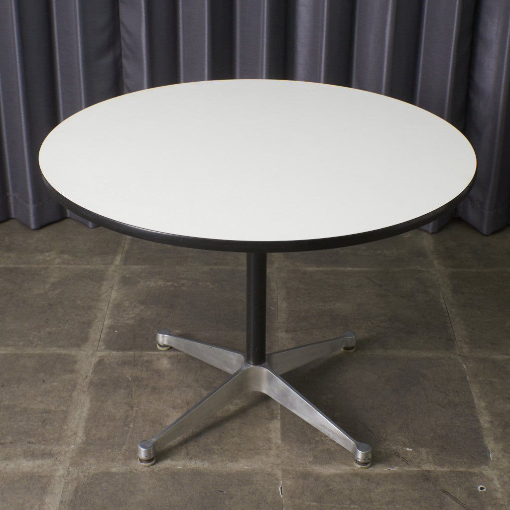 Herman Miller イームズ　ラウンドテーブル 楽天市場】【ハーマンミラー正規品／12年保証／イームズ／本物／ミッド