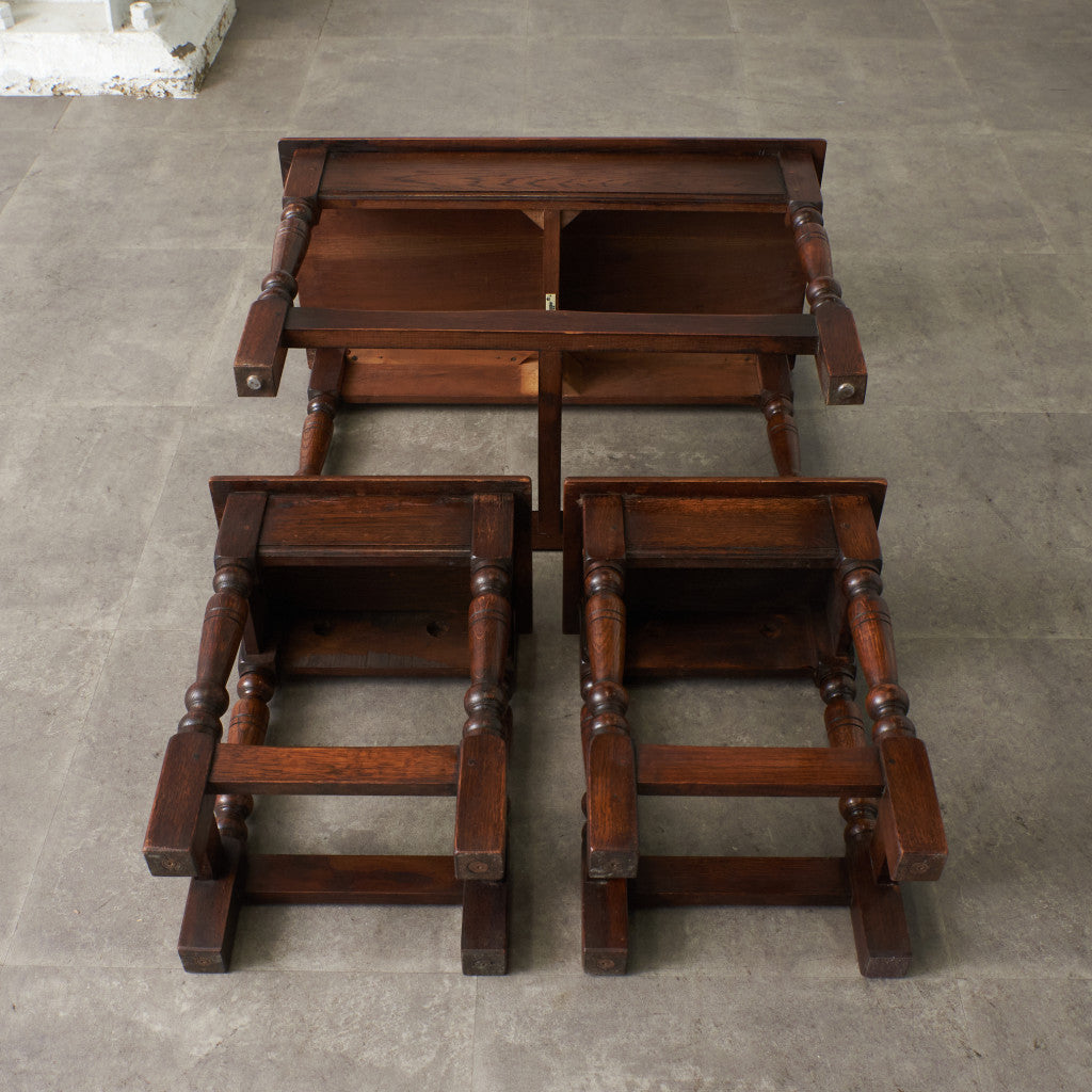 英国クラシック オーク材 ネストテーブル