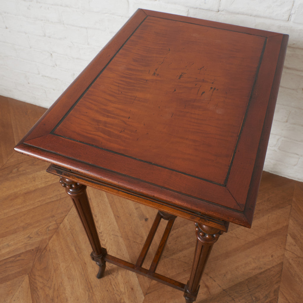 西洋アンティーク サイドテーブル｜rocca rocca