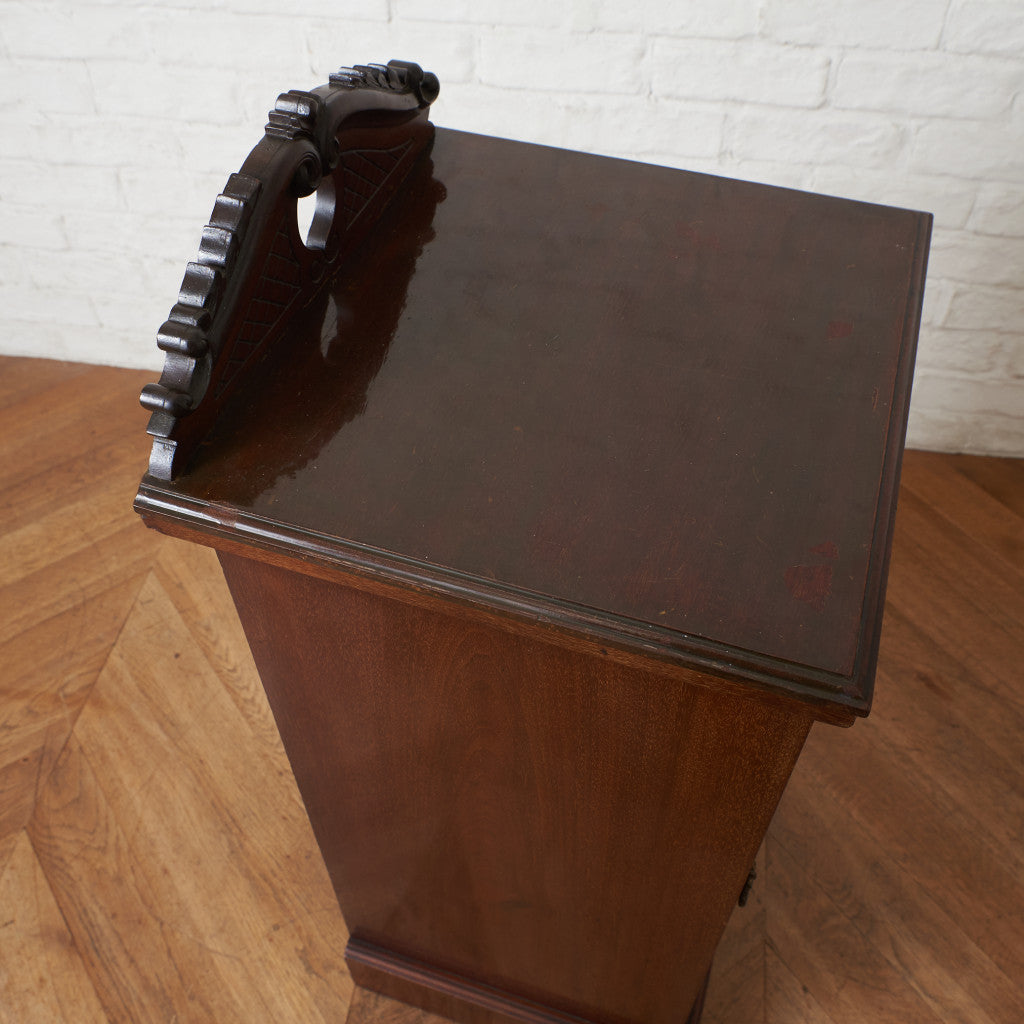 英国アンティーク ウォールナット材 スモールキャビネット