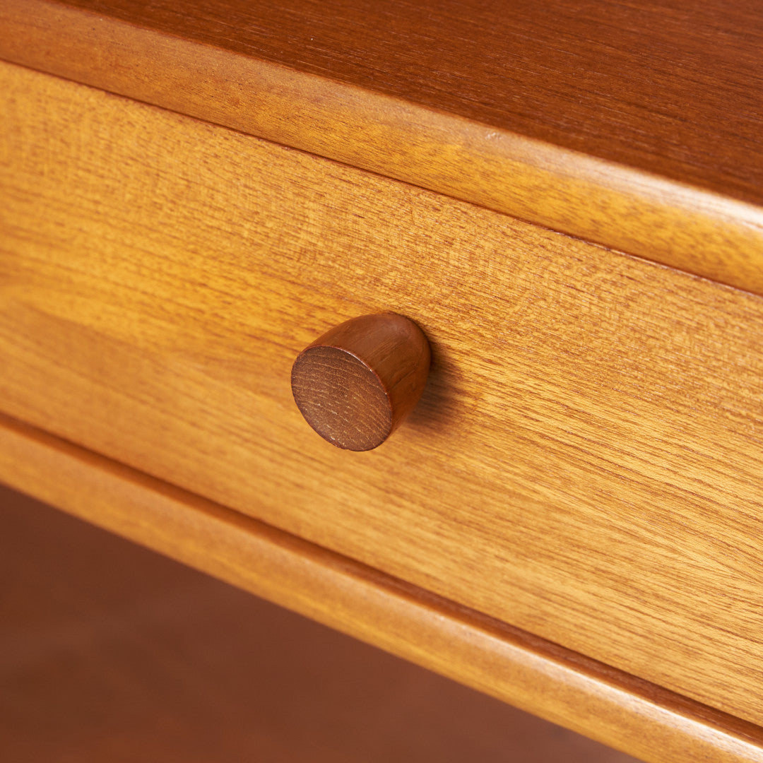 ヴィンテージ ガラスキャビネット