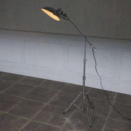 エグゼクティブ フロアランプ