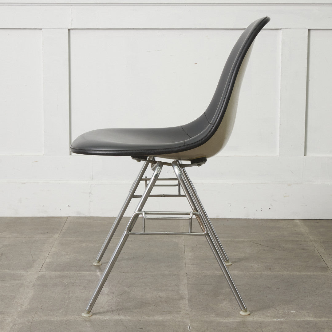 サイドシェルチェア スタッキングベース｜ハーマンミラー Herman