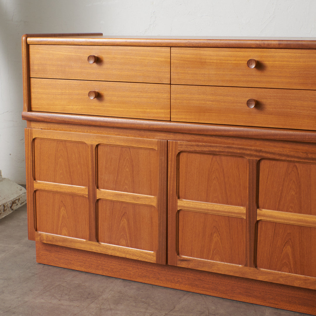 十字扉 ヴィンテージ サイドボード