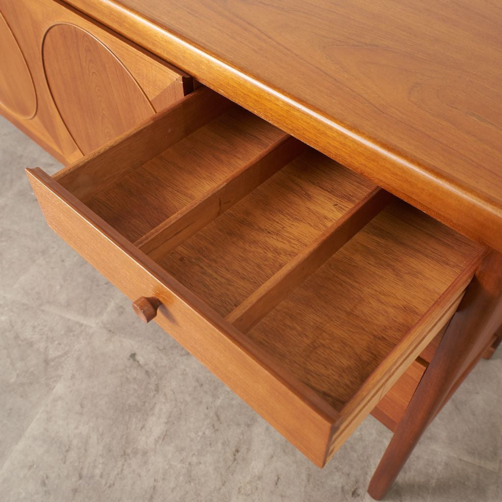 ヴィンテージ サークルサイドボード