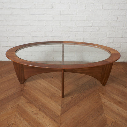 astro オーバルコーヒーテーブル