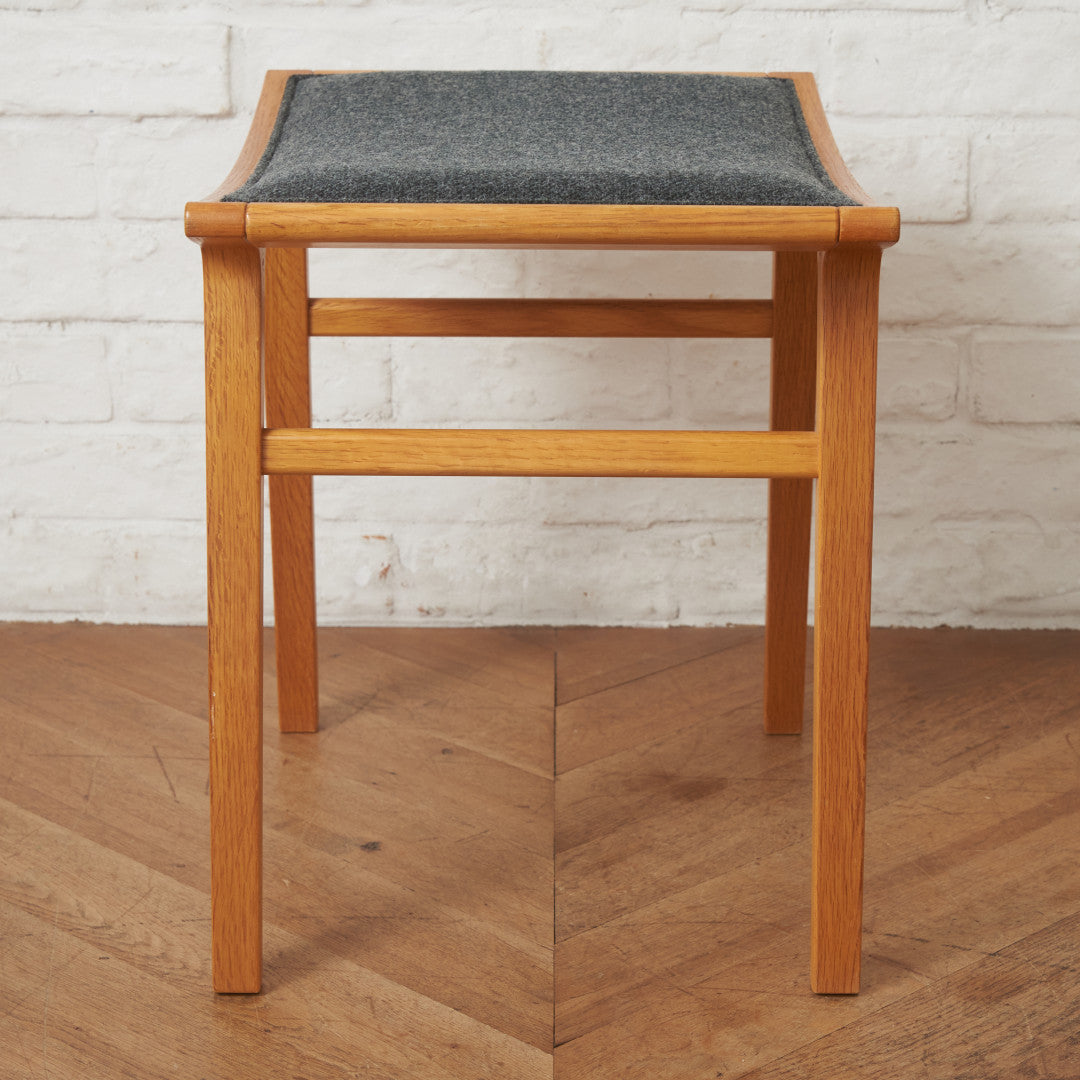 GMHO144○西洋 アンティーク 英国 スツール オットマン ファブリック 楽天市場】アンティーク 調 スツール オットマン 低め