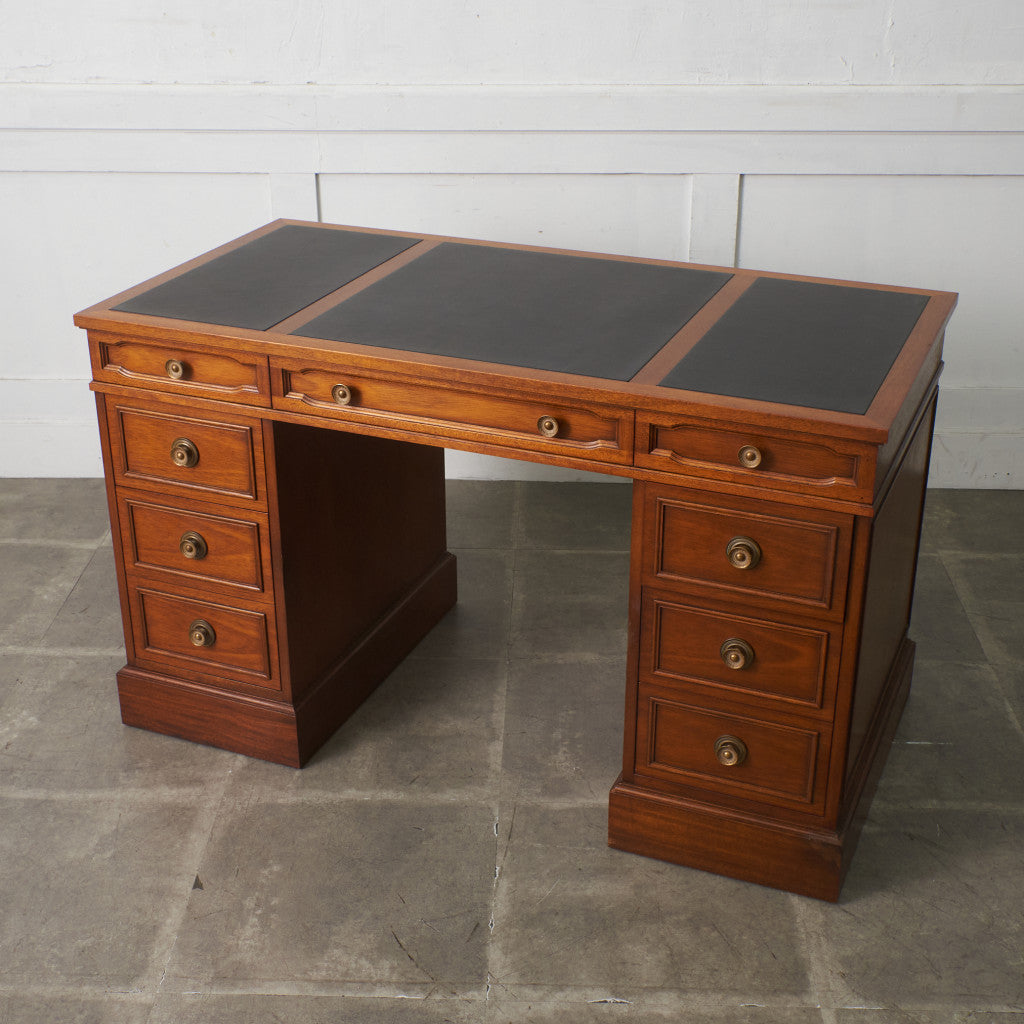 TRIUNE 両袖デスク – rocca rocca