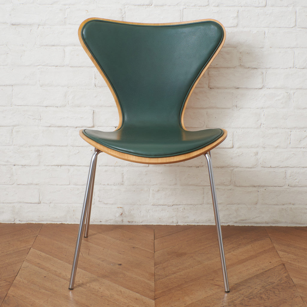 セブンチェア / フロントパディング