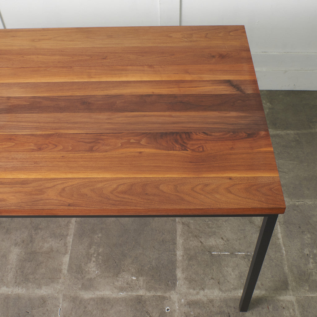 インダストリアルスタイル ダイニングテーブル