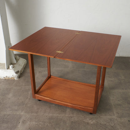 英国ヴィンテージ ターンリーフ ティートロリー