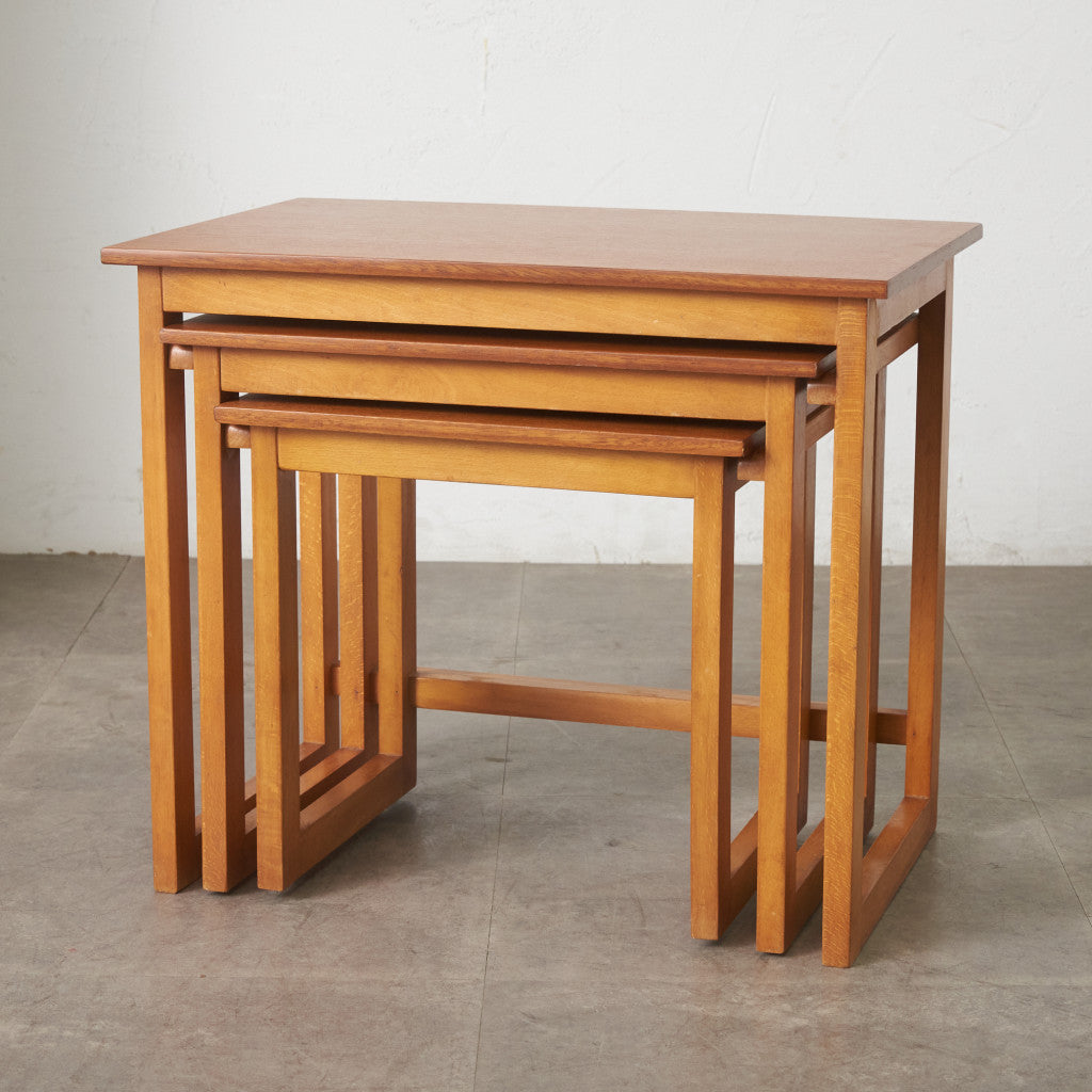 英国ヴィンテージ ネストテーブル – rocca rocca