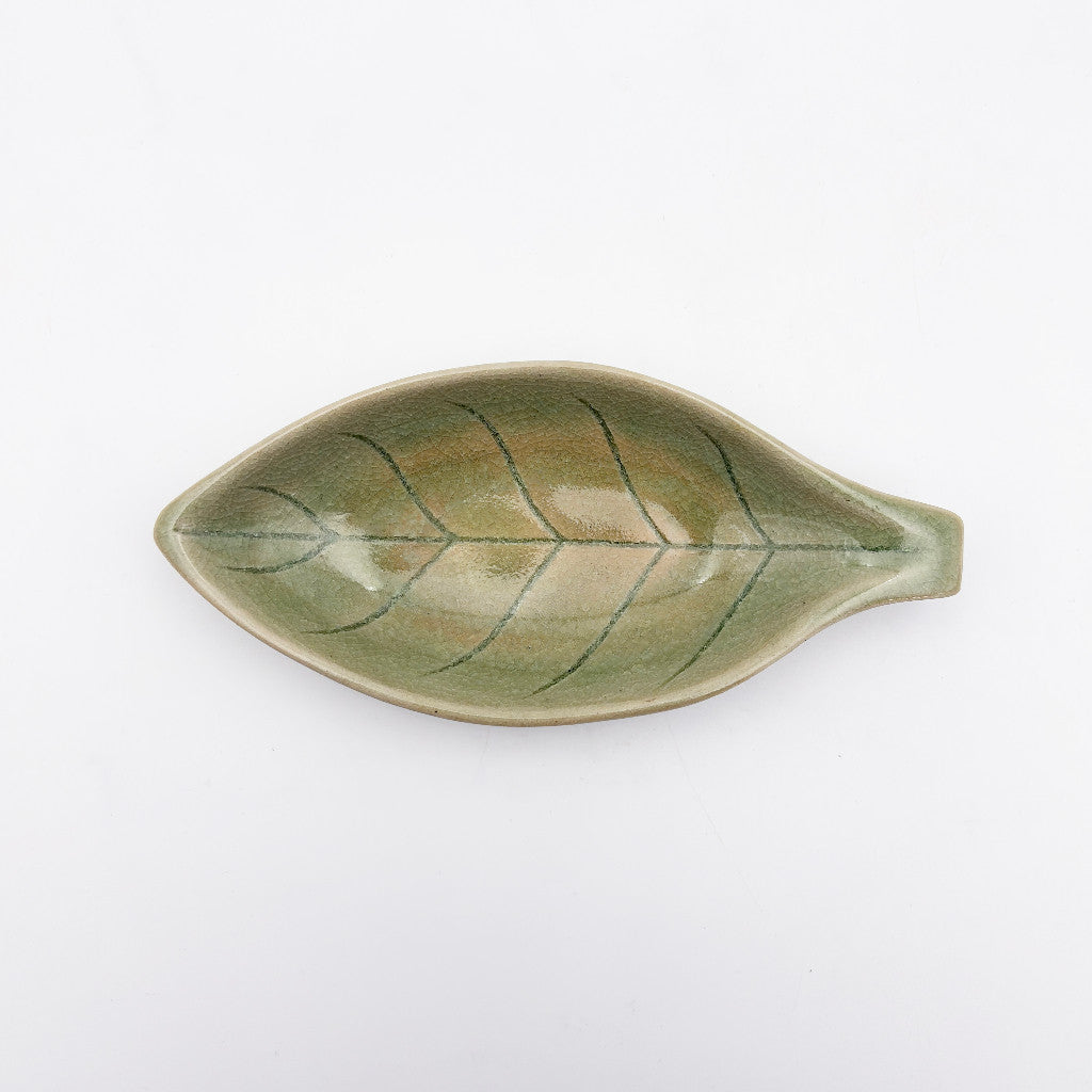 リーフ型 ディッシュ