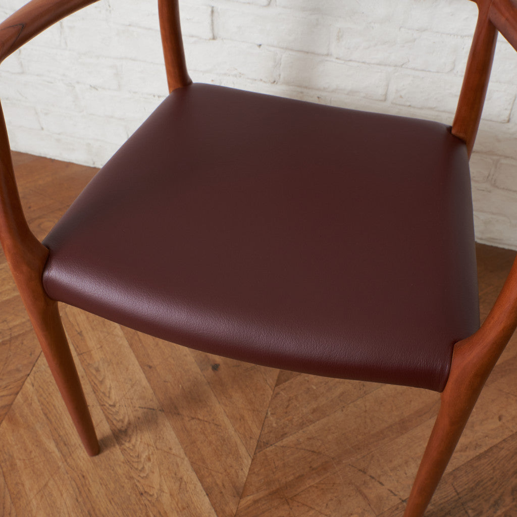 No.62 チェア (チェリー×本革) / 張替済