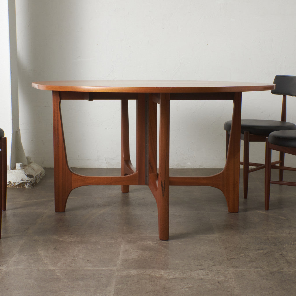 ドロップリーフゲートレッグテーブル