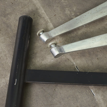 イームズ コントラクトベース ミーティングテーブル