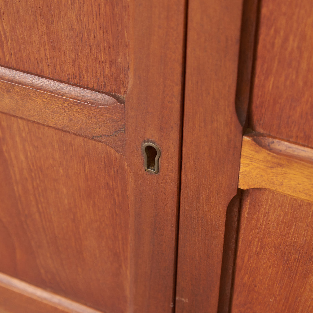 十字扉 ヴィンテージ キャビネット