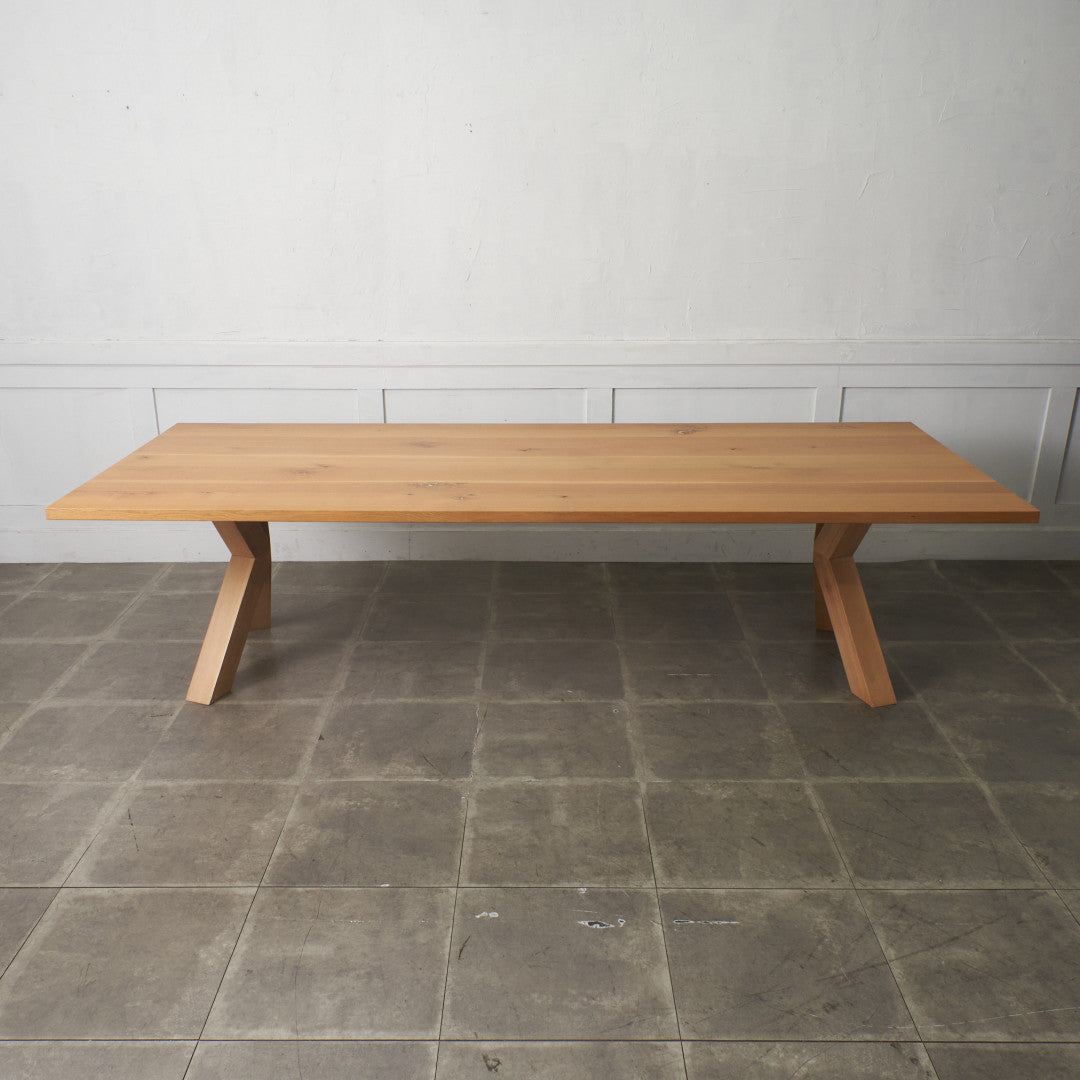 オーク無垢材 Xフレーム ダイニングテーブル