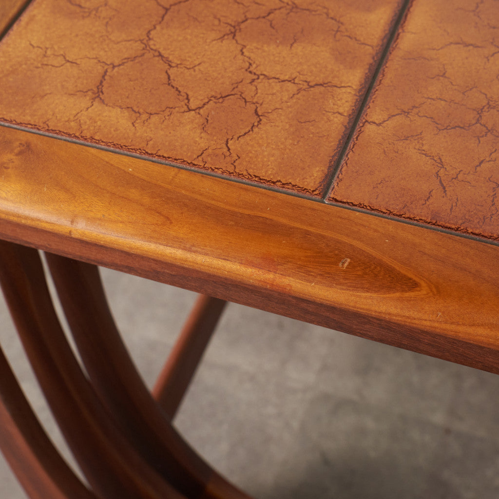 Astro セラミックタイルトップ ネストテーブル