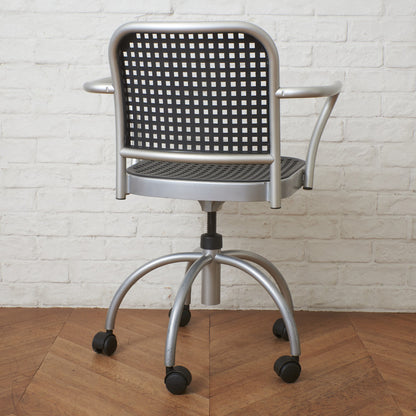 Silver スウィベルチェア