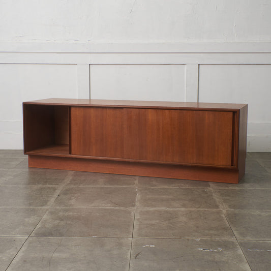 Form FIVE サイドボード