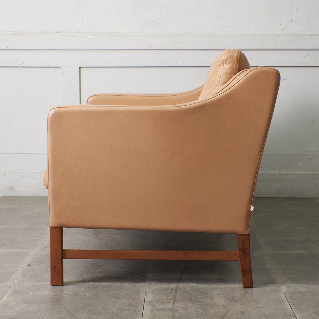 ETON 本革張り 2人掛けソファ