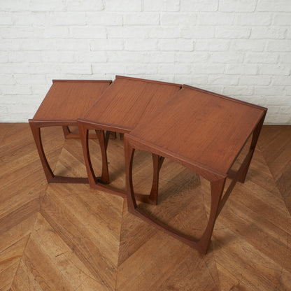 Quadrille ヴィンテージ ネストテーブル