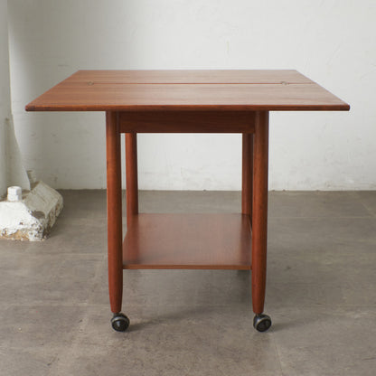 英国ヴィンテージ ターンリーフ ティートロリー