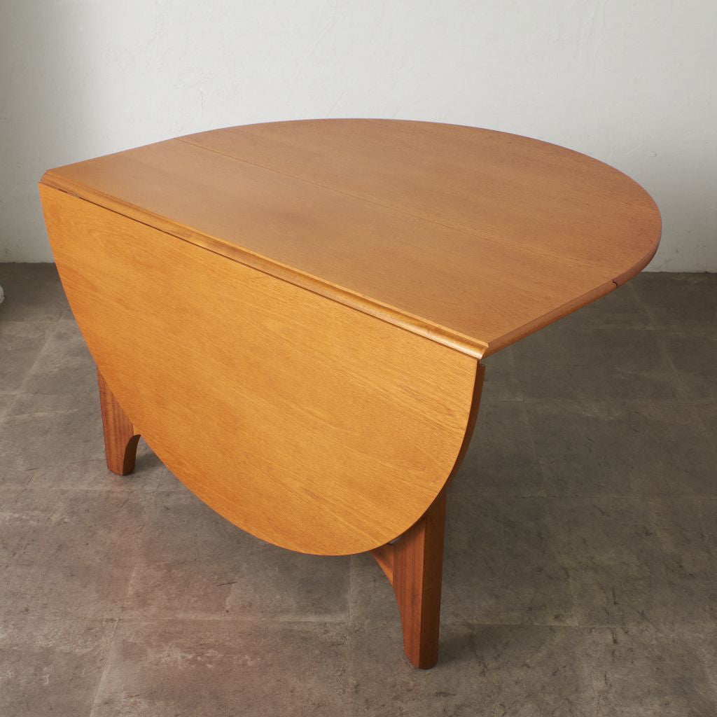 ドロップリーフゲートレッグテーブル