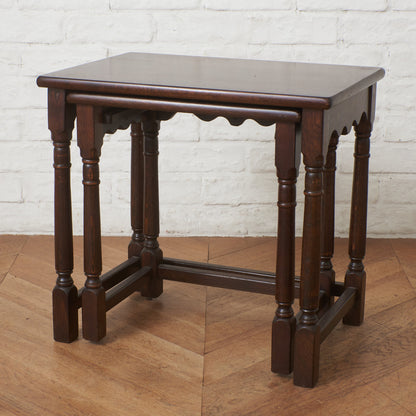 英国クラシック ネストテーブル