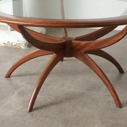 スパイダーコーヒーテーブル