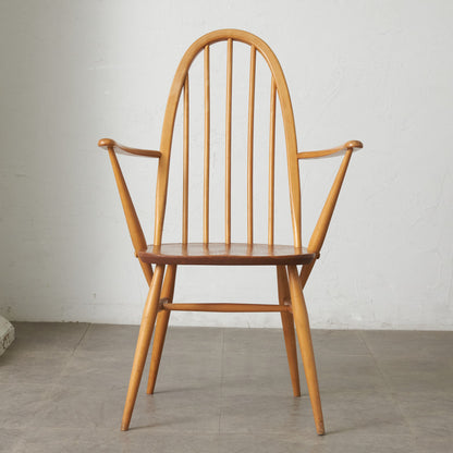 ヴィンテージ クエーカーアームチェア/ラウンドゴールドラベル