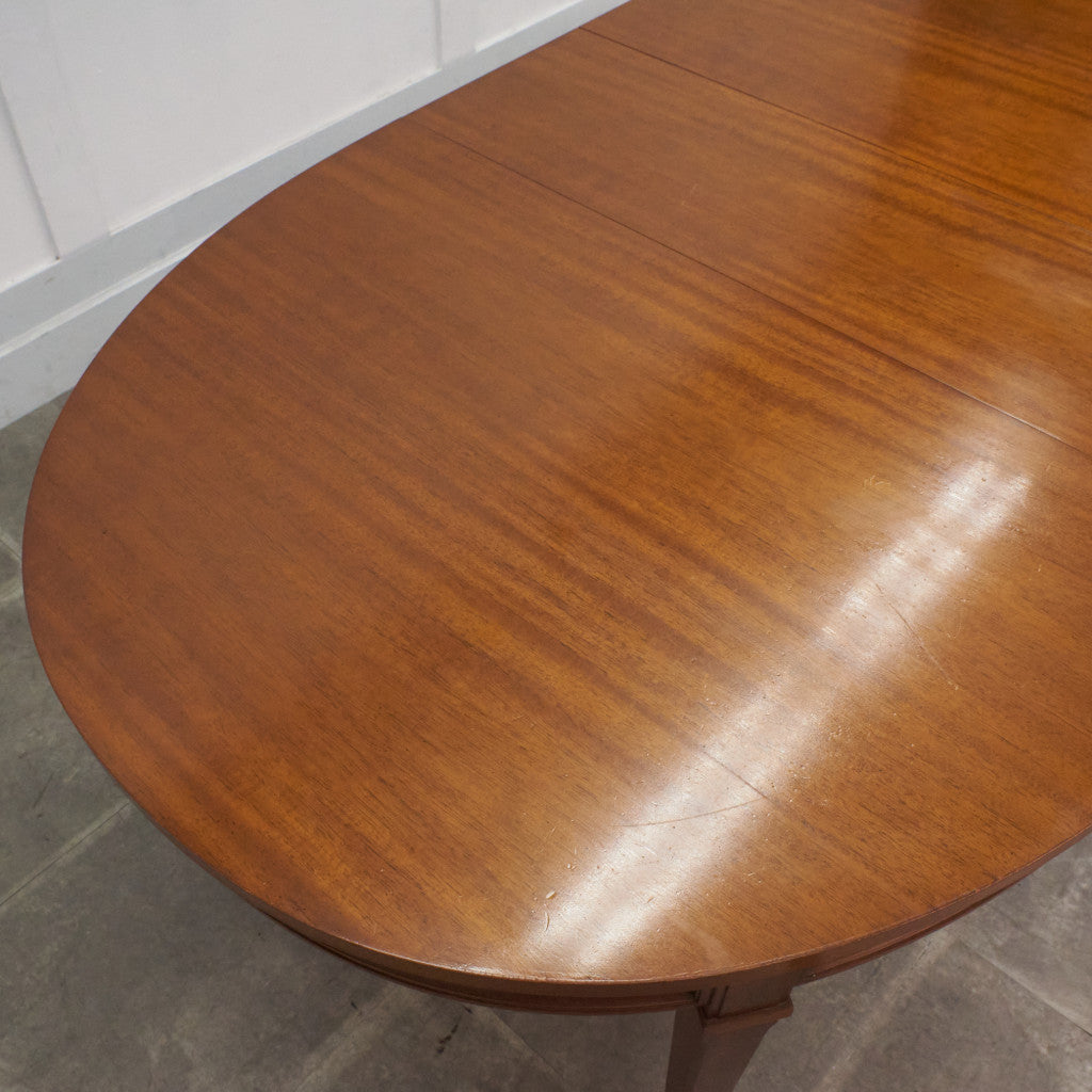 TRIUNE 伸長式 ダイニングテーブル