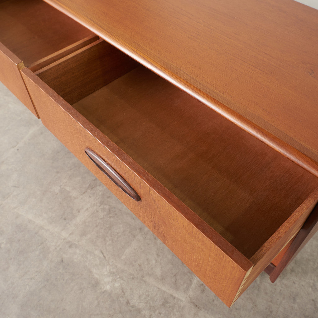 ヴィンテージ サイドボード