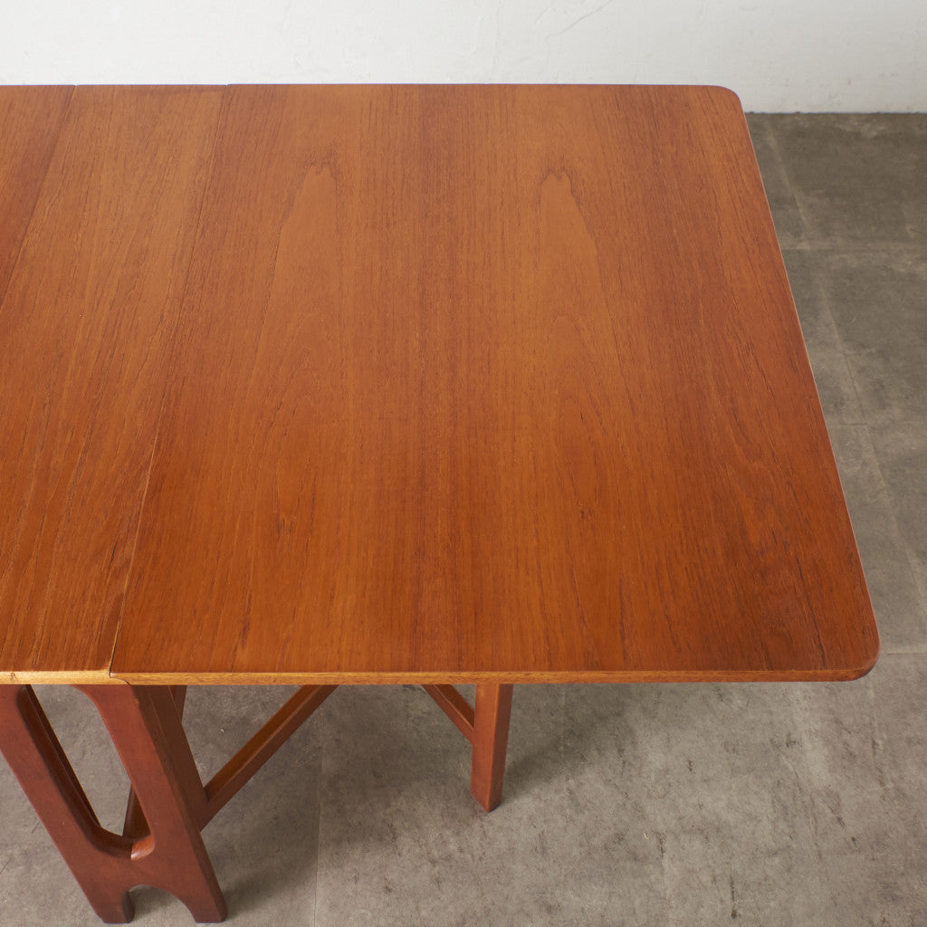 ドロップリーフゲートレッグテーブル