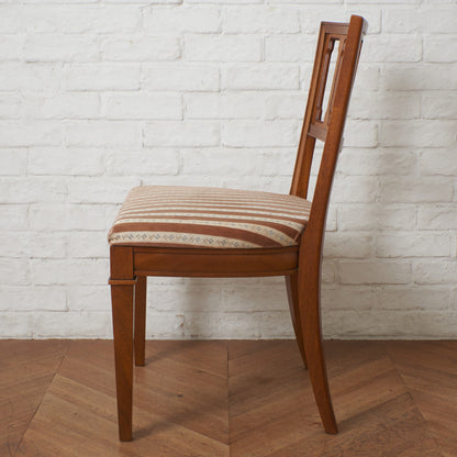 TRIUNE サイドチェア