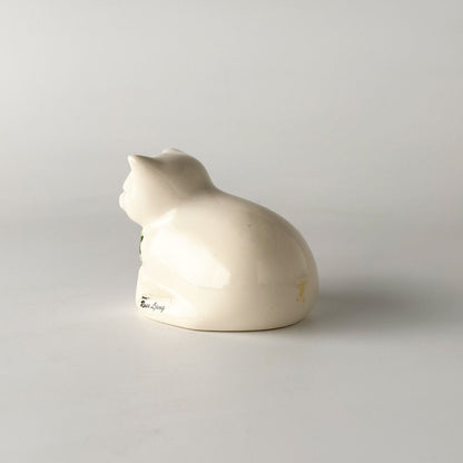 ヴィンテージ 猫のフィギュリン