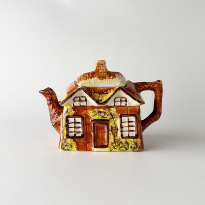 Ye Olde Cottage イ・オールド・コテージ ティーポット