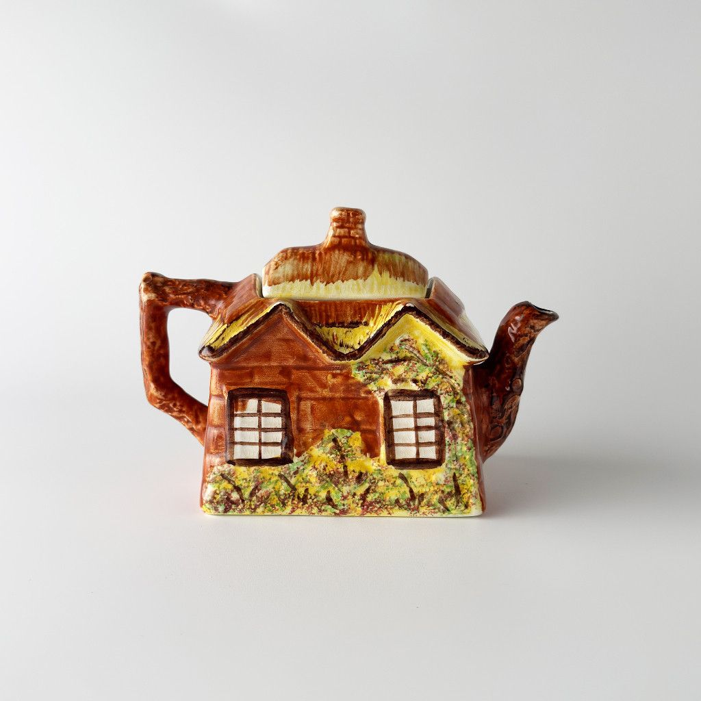 Ye Olde Cottage イ・オールド・コテージ ティーポット