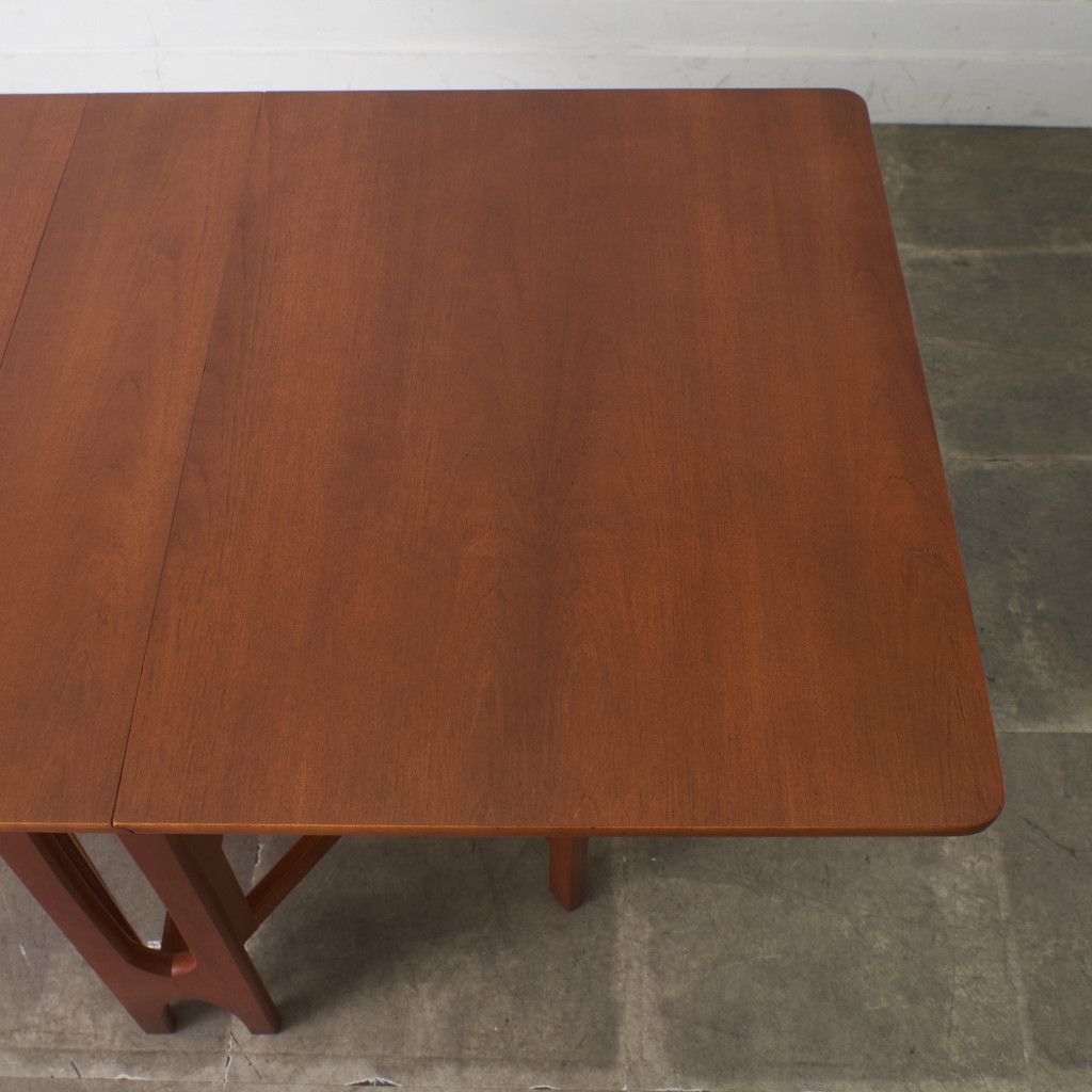 ドロップリーフゲートレッグテーブル