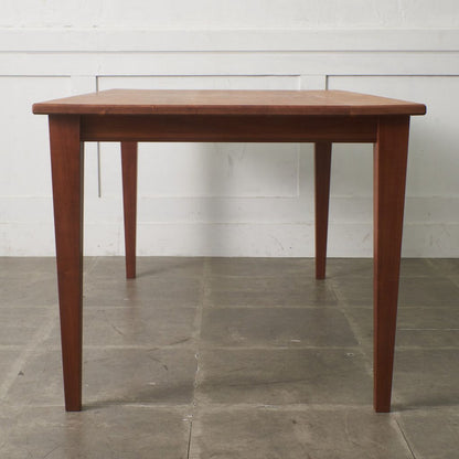 BAMBI TABLE