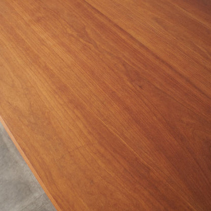 BAMBI TABLE