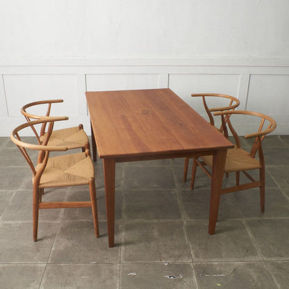BAMBI TABLE