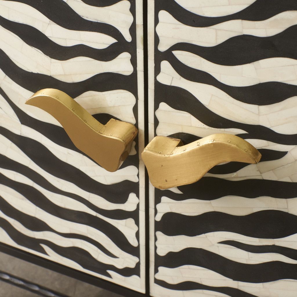 Zebra サイドボード