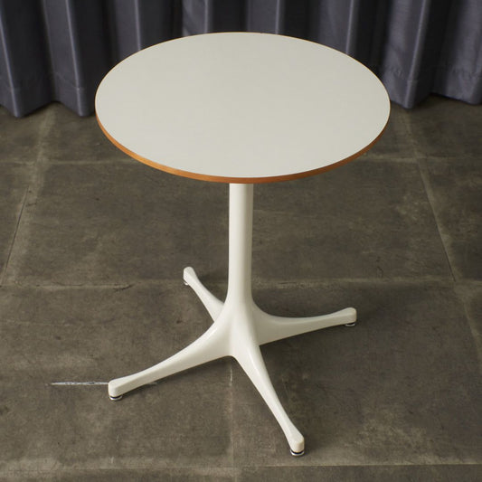 ネルソン ペデスタル エンドテーブル