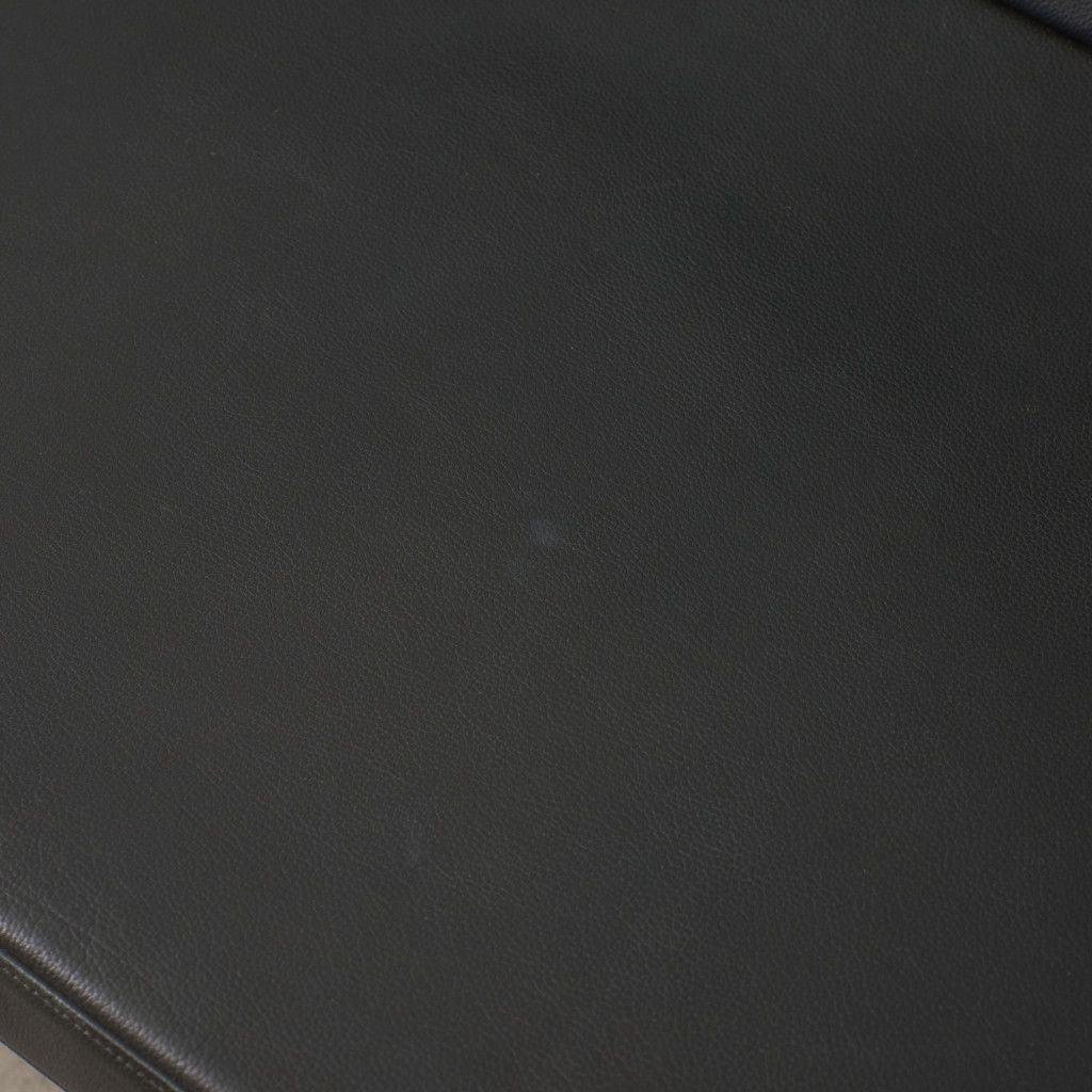 SPLINE チェア