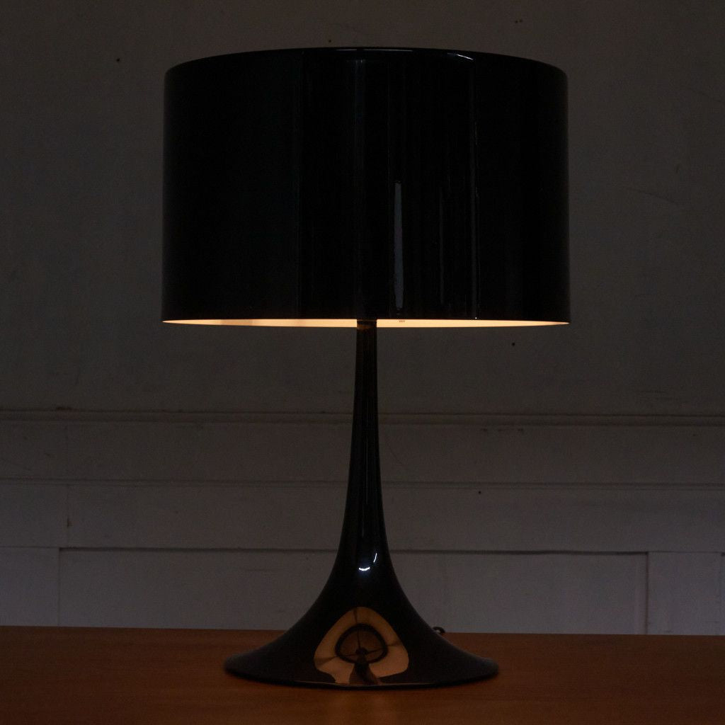 SPUN LIGHT T1 テーブルランプ